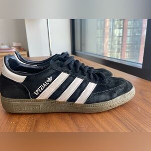 Adidas Spezial - size 8.5 women’s